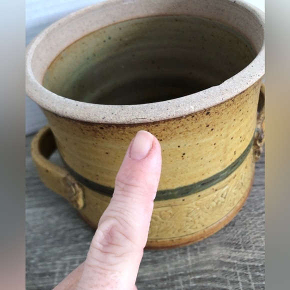 Hand-thrown Pottery Canister with Lid - Picture 12 of 16